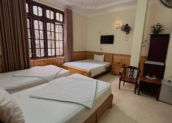 Ho Tay Hotel *